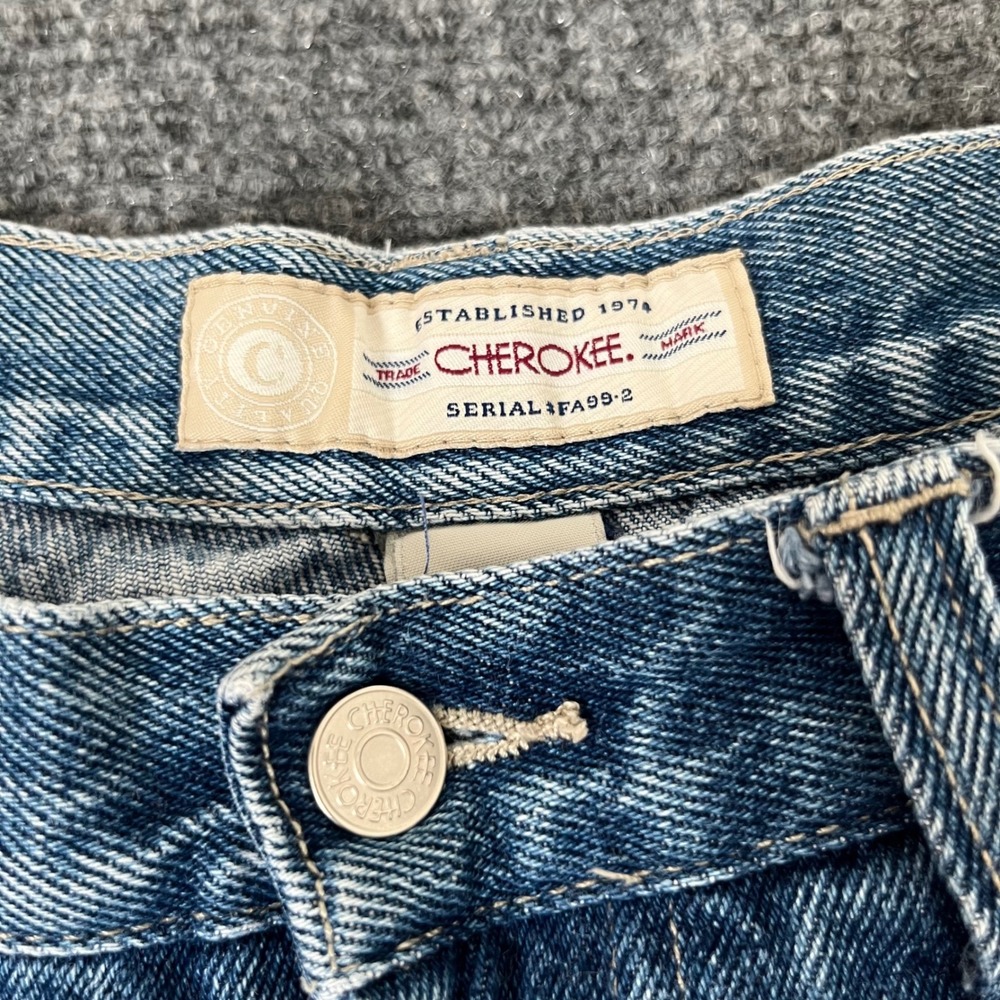 Cherokee Mens Denim Shorts Medium Wash Blue 100% Cotton Size 32 FA99-2 - Picture 2 of 8